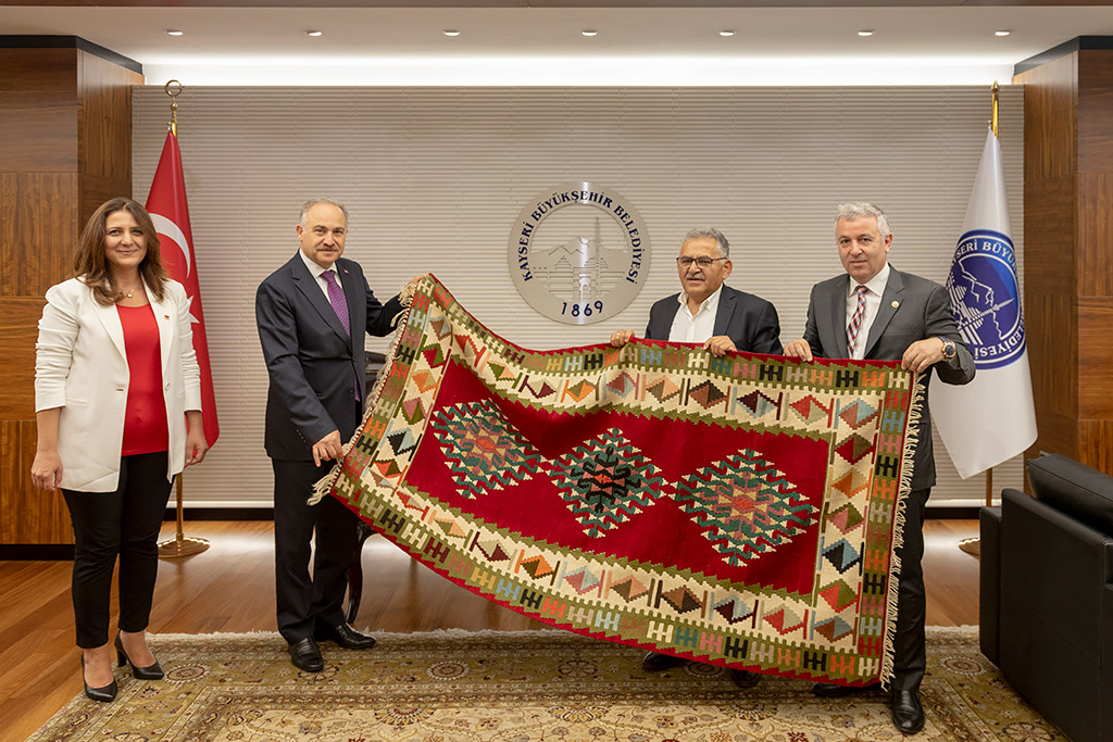 01.08.2019 - TBMM Meclis Başvenkili Levent Gök Başkan Memduh Büyükkılıç'ı Ziyaret Etti