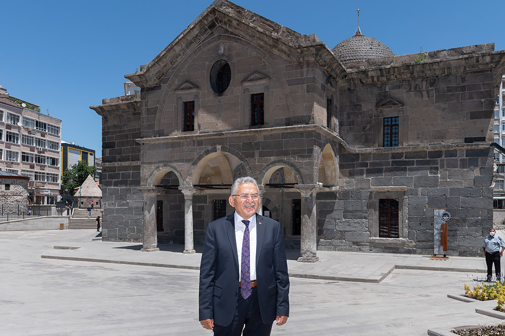 02.07.2020 - Başkan Memduh Büyükkılıç Şehir Kütüphanesini Ziyaret Etti