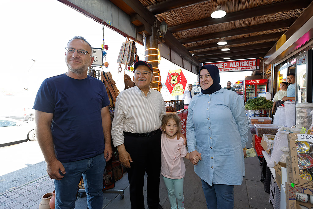 02.07.2026 - Başkan Büyükkılıç, Erciyes Tekir Esnafını Ziyaret Etti
