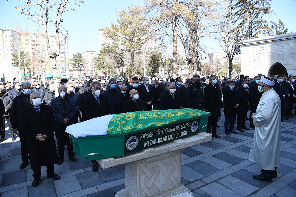 03.03.2021 - Başkan  Memduh Büyükkılıç Ak Parti Kayseri M.Vekili İ.Tamer'in Annesi Fatma Tamer'in Cenaze Namazına Katıldı