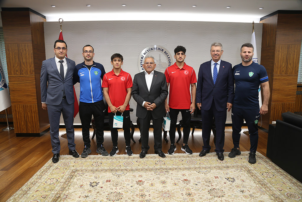 04.07.2023 - Şeker Fabrikası Yönetim Kurulu Başkanı Hüseyin Akay ve Şekerspor Heyeti Başkan Büyükkılıçı Ziyaret