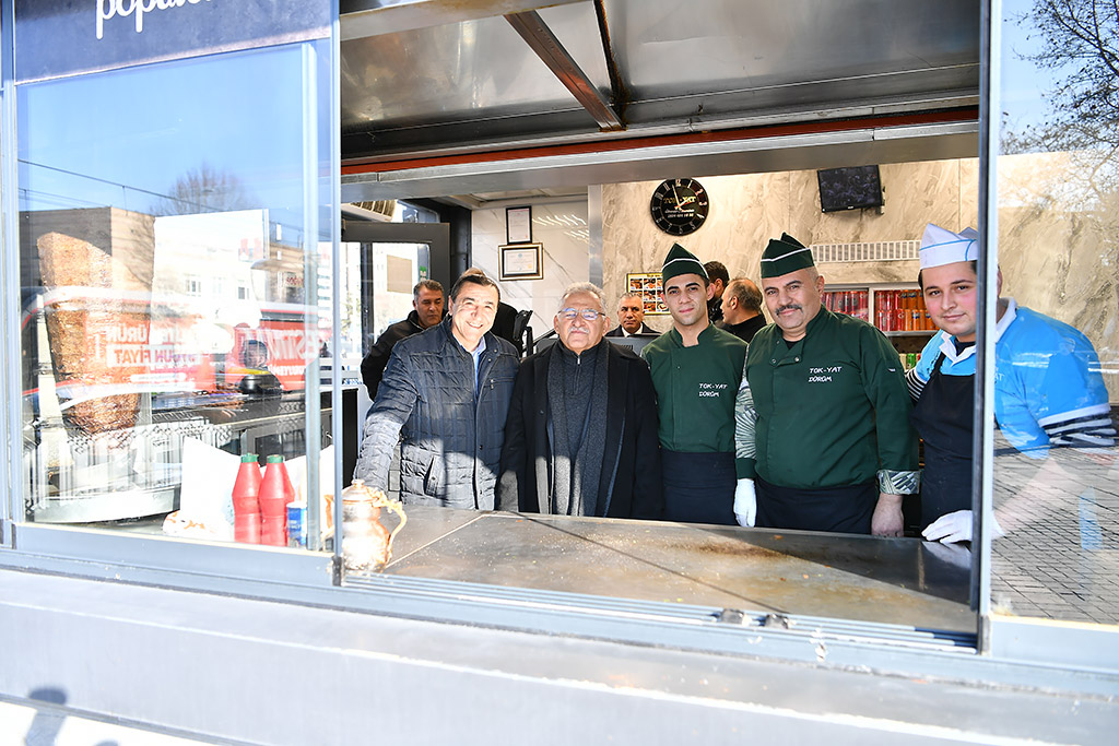 05.01.2026 başkan büyükkılıç cumhuriyet meydanından il müftülüğüne kadar esnaf ziyareti