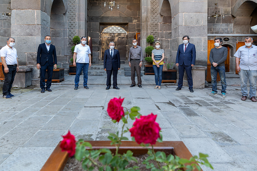 05.06.2020 - Başkan Memduh Büyükkılıç Hunat Medresesini Gezdi