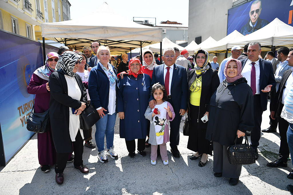 05.06.2025 başkan büyükkılıç hulusi akar kurban bayramı ak parti bayramlaşma