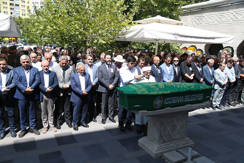 05.09.2023 - Faruk Molu Cenaze Namazı Hulusi Akar Camii