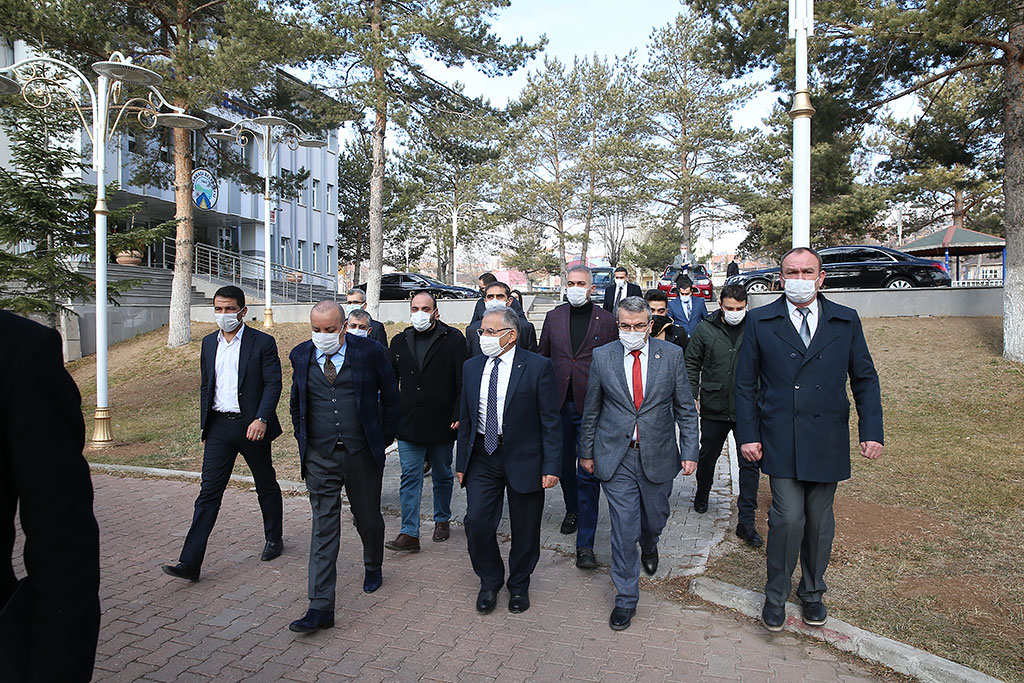 06.01.2021 - Başkan Memduh Büyükkılıç Pınarbaşı Muhtarlarıyla Biraraya Geldi