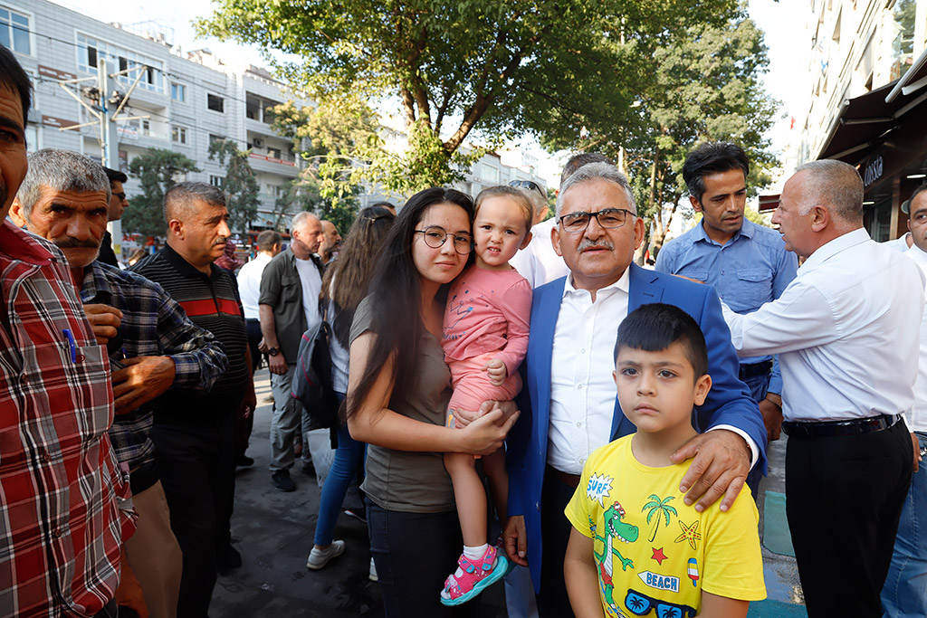 06.09.2019 - Başkan Memduh Büyükkılıç ve Enerji ve Tabii Kaynaklar Eski  Bakanı Taner Yıldız Balıkçı Esnafını Ziyaret Etti