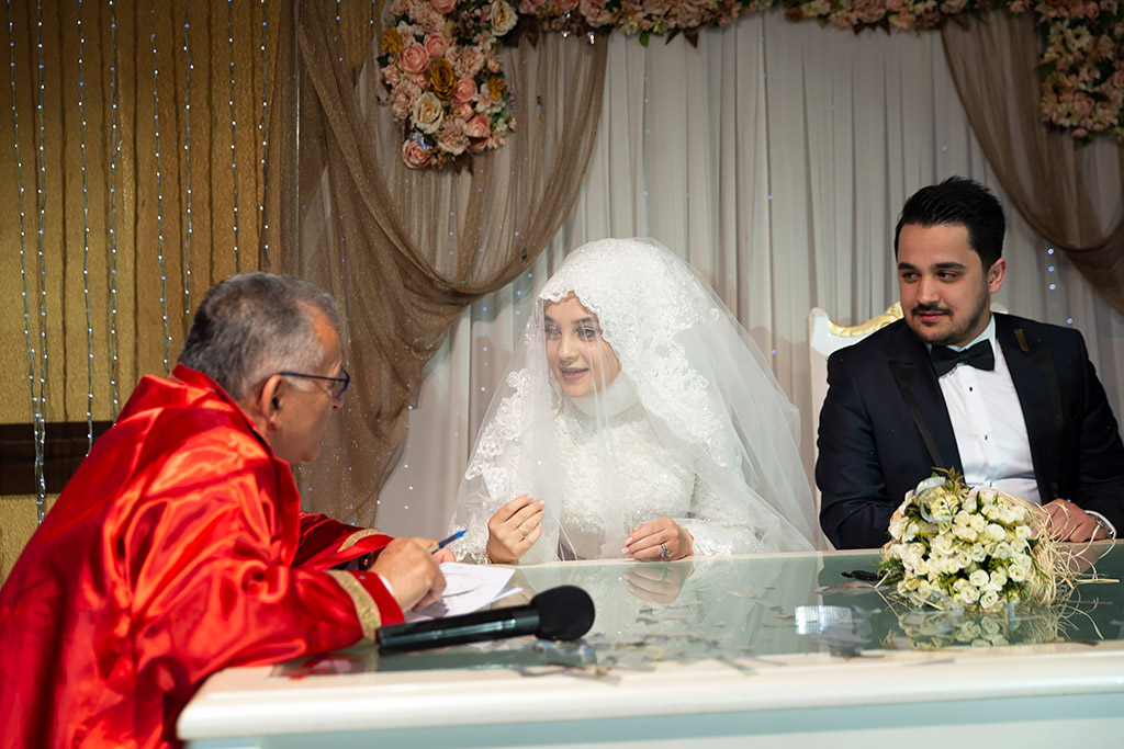 07.04.2019 - Başkan Büyükkılıç, Merve Özkalaycı-Burak Karasu Çiftinin Nikahını Kıydı