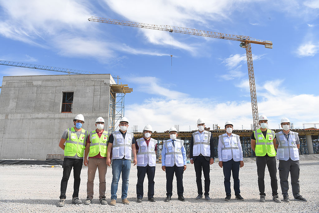 07.06.2021 - Başkan Memduh Büyükkılıç Yeni Havalimanı İnşaatında İncelemelerde Bulundu