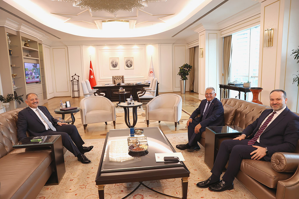 07.07.2023 - Başkan Büyükkılı Ankarada Bakan Özhasekiyi Ziyaret