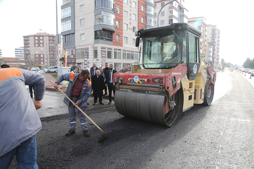 07.12.2023 - Başkan Büyükkılıç Erkilet Bulvarı Asfaltlama Çalışmaları İnceleme ve Esnaf Ziyaret