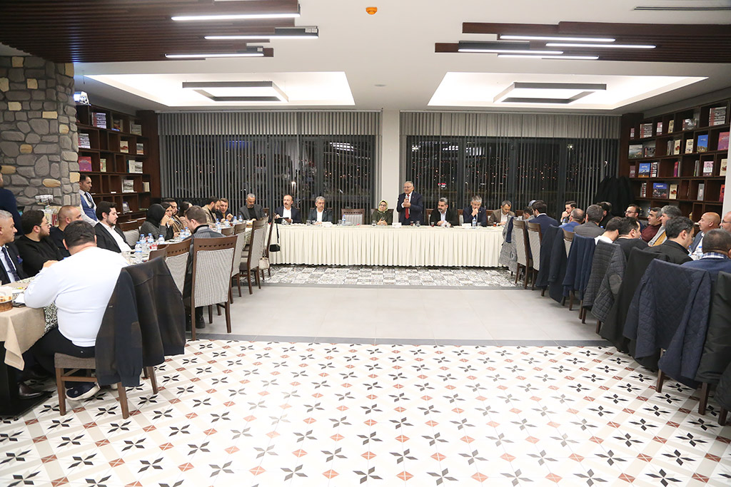 08.01.2024 - Başkan Büyükkılıç RTE Millet Bahçesinde Ak Parti İl Yönetim Kurulu Toplantısına Katıldı