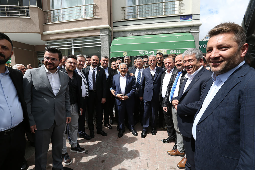 08.05.2023 - Bakan Akar Başkan Büyükkılıç Minibüscüler ve Servisciler İle Buluşma