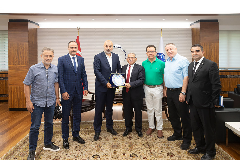 08.08.2019 - Başkan Memduh Büyükkılıç, Avrupalı Kayserililer Birliği Genel Başkanı Muzaffer Polat'ı Kabul Etti