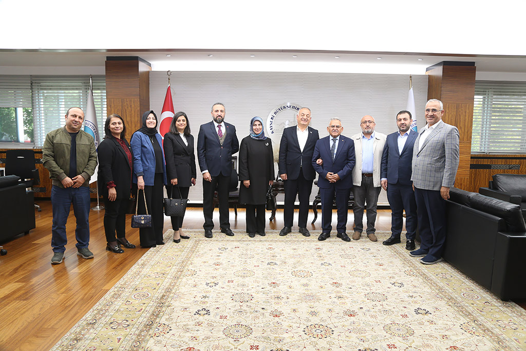 10.10.2023 - Türkiye Beyazay Derneği Genel Başkanı Lokman Ayva ve Heyeti Başkan Büyükkılıçı Ziyaret