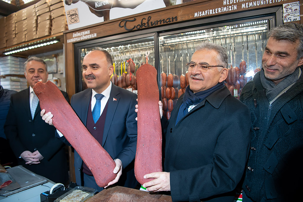 10.12.2019 - Vali Şehmus Günaydın ve Başkan Memduh Büyükkılıç Pastırmacı Esnafını Ziyaret Etti