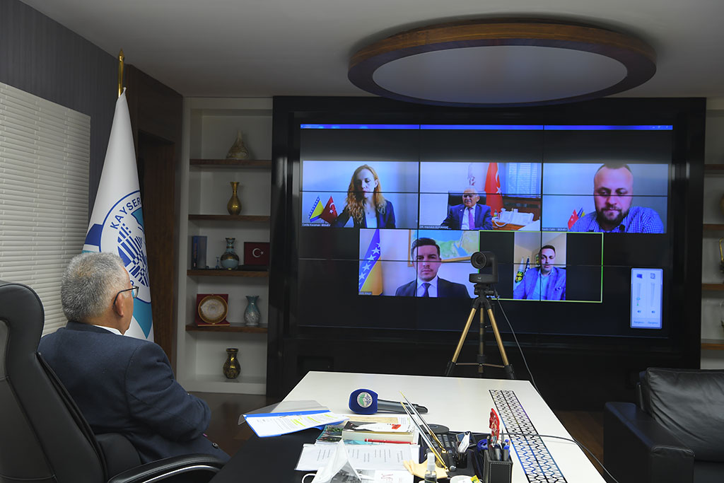11.05.2021 - Bosna Hersek Büyükelçisi Adis Alagiç ve Goradze Bld. Bşk.Ernest İmamoviç İle Videokonferans Görüşme