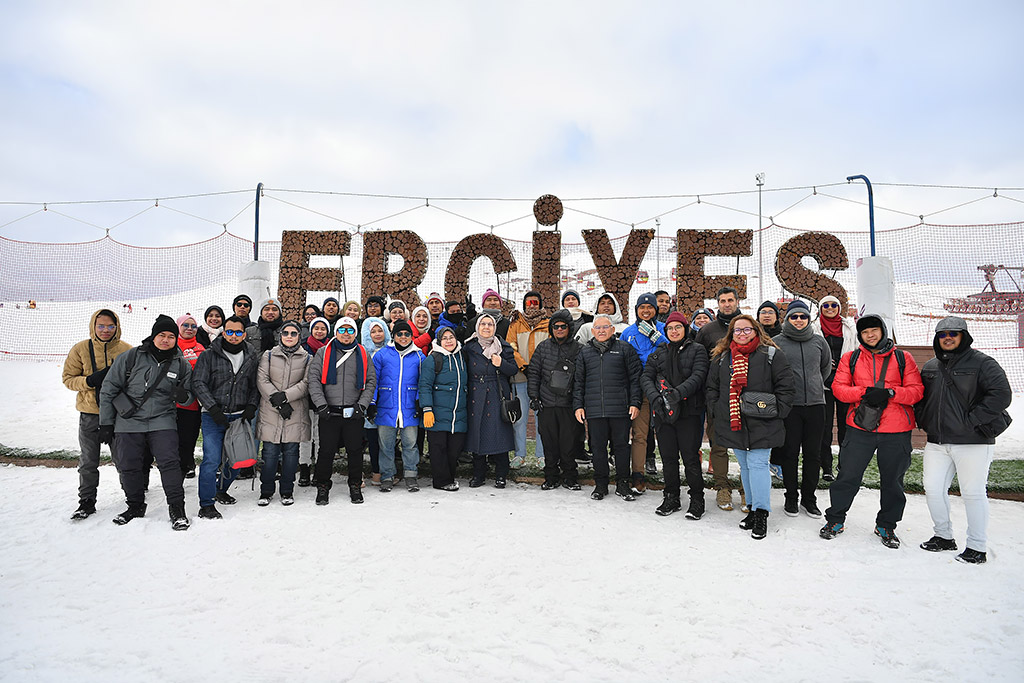 12.01.2025 - Başkan Büyükkılıç Erciyes Kayak Merkezi Ziyaret