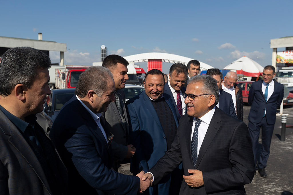 12.04.2019 - Başkan Büyükkılıç  İle İlçe Belediye Başkanları Hal Yetkilileri İle (Kaymeskom) Biraraya Geldi