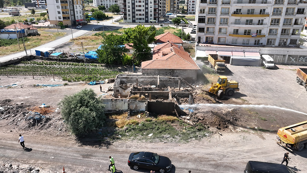 12.07.2023 - Başkan Büyükkılıç Anbar -OSB Bağlantı Yolu İnşaatını inceledi