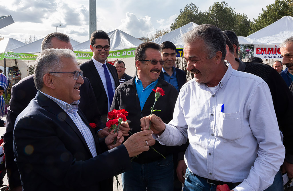 13.04.2019 - Başkan Büyükkılıç Yöresel Lezzetler Fuarını Ziyaret Etti