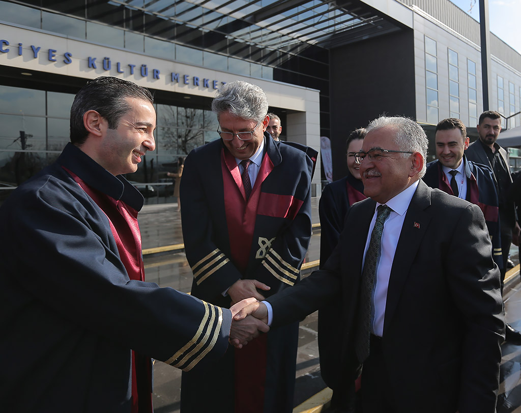 14.03.2024 - Başkan Büyükkılıç Tıp Bayramı Kutlamalarına Katıldı
