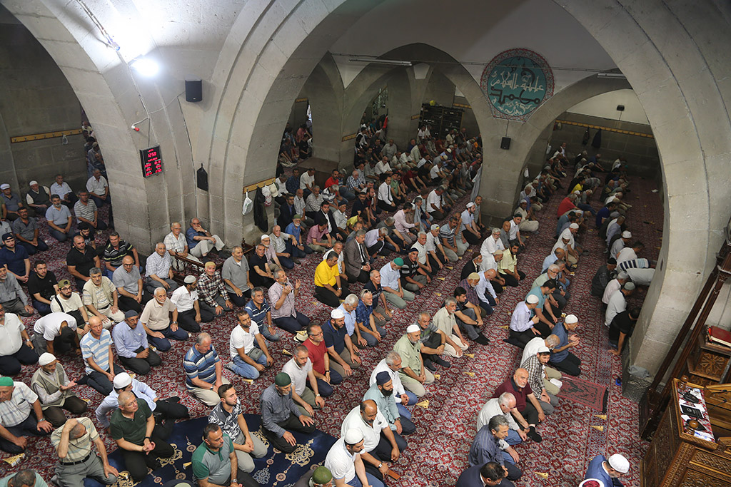 14.07.2023 - Hunat Camii 15 Temmuz Şehitleri İçin Mevlidi Şerif Programı