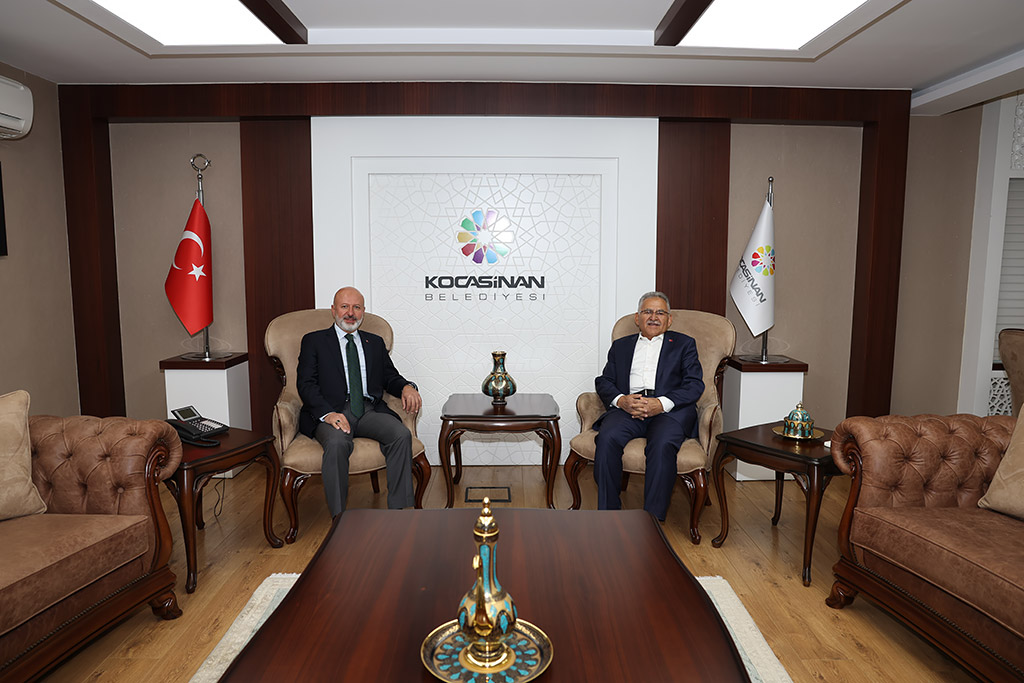 14.11.2023 - Başkan Büyükkılıç Kocasinan Belediye Başkanı Ahmet Çolakbayradar'ı Ziyaret etti