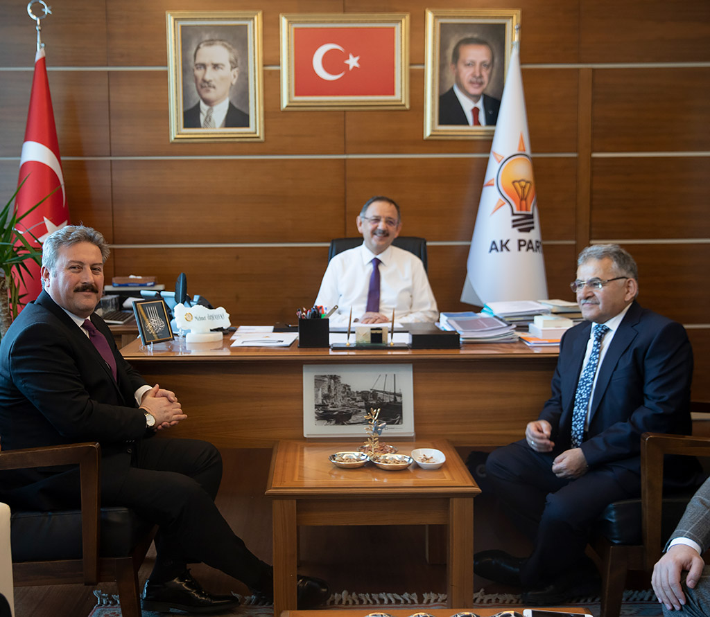 15.01.2020 - Başkan Büyükkılıç Yerel Yönetimler Başkanı Mehmet Özhasekiyi Ziyaret