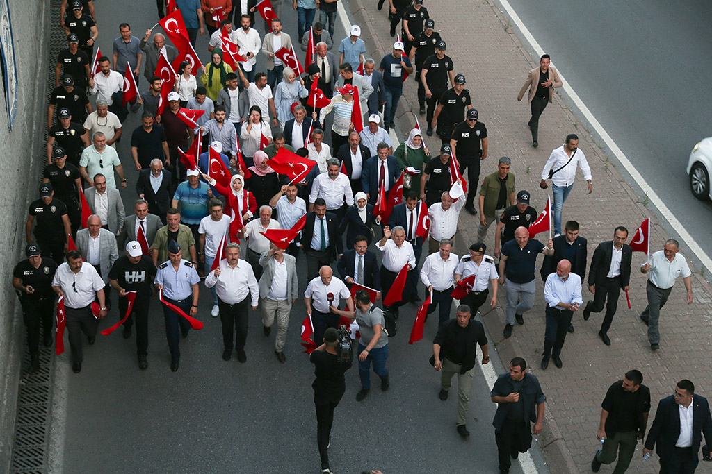 15.07.2023 - Demokrasi ve Milli Birlik Günü Kartal Hava Şehitliğinden Cumhuriyet Meydanına Yürüyüş