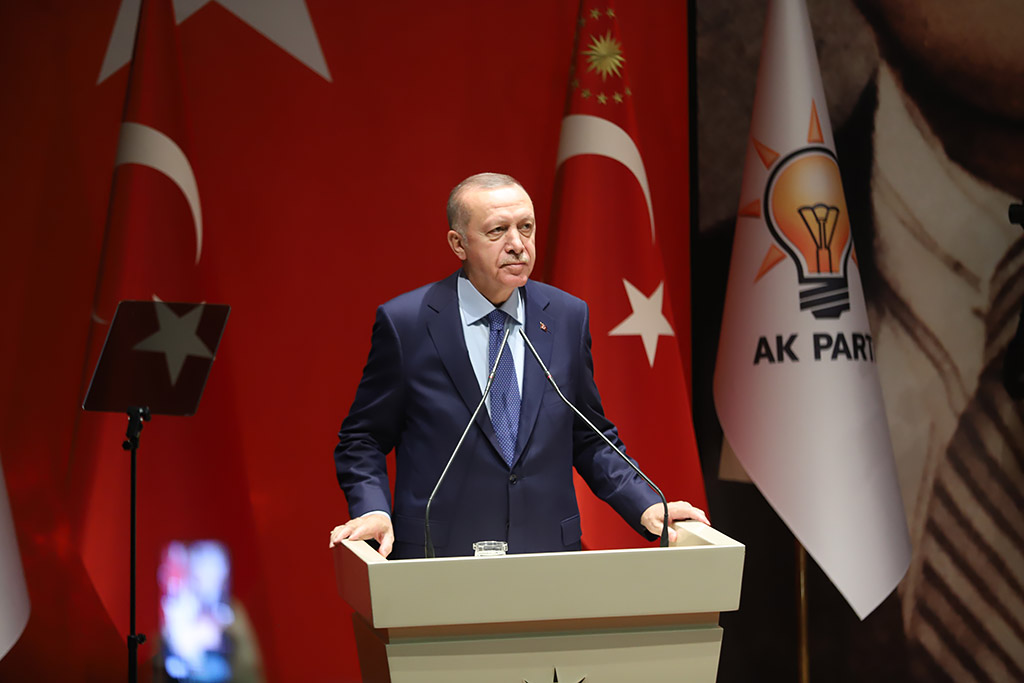 16.01.2020 - Başkan Büyükkılıç Ak Parti Genel Merkezinde Düzenlenen Kardeş Şehirler Programına Katıldı