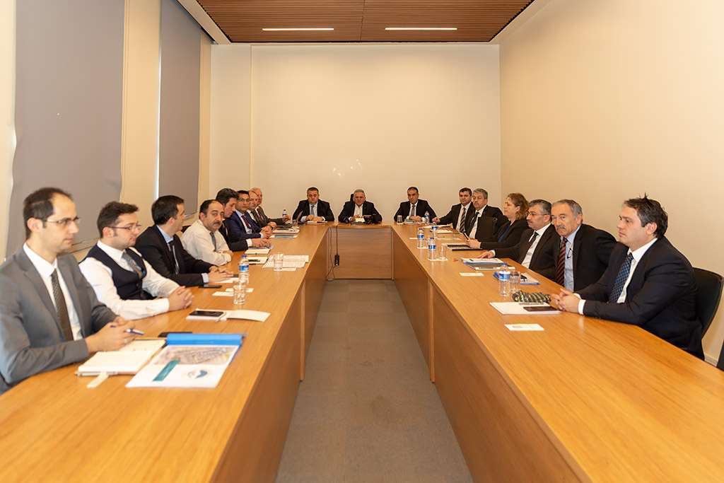16.01.2020 - Başkan Memduh Büyükkılıç Büyükşegir Belediyesi Daire Başkanları İle Yatırım Toplantısı Gerçekleştirdi