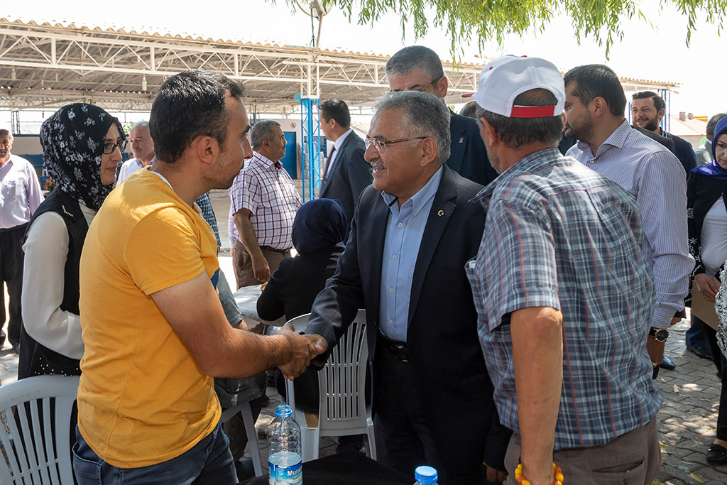 17.08.2019 - Başkan Memduh Büyükkılıç Gemerek Lisesi Mezunları Buluşmasına Katıldı