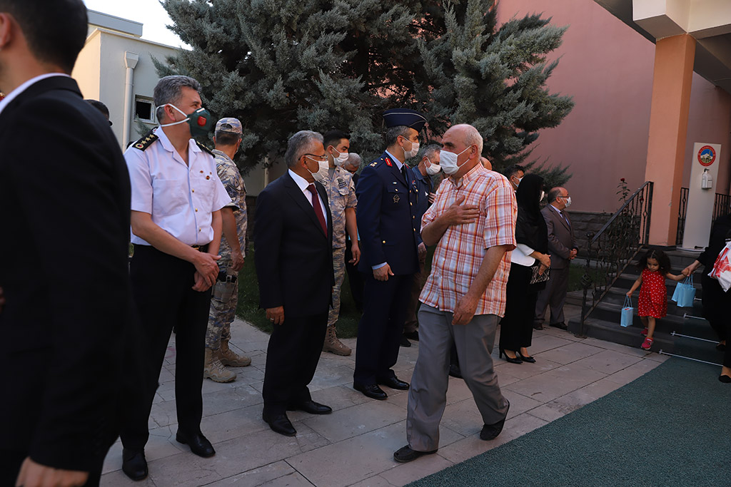 17.09.2020 - Başkan Memduh Büyükkılıç Devlet Övünç Madalya Tevci Törenine Katıldı