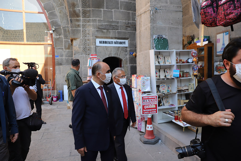 17.09.2020 - Başkan Memduh Büyükkılıç Vali Şehmus Günaydın Pandemi Süreci Basın Açıklaması ve Sahabiye Mahallesi Maske Mesafe Denetimi