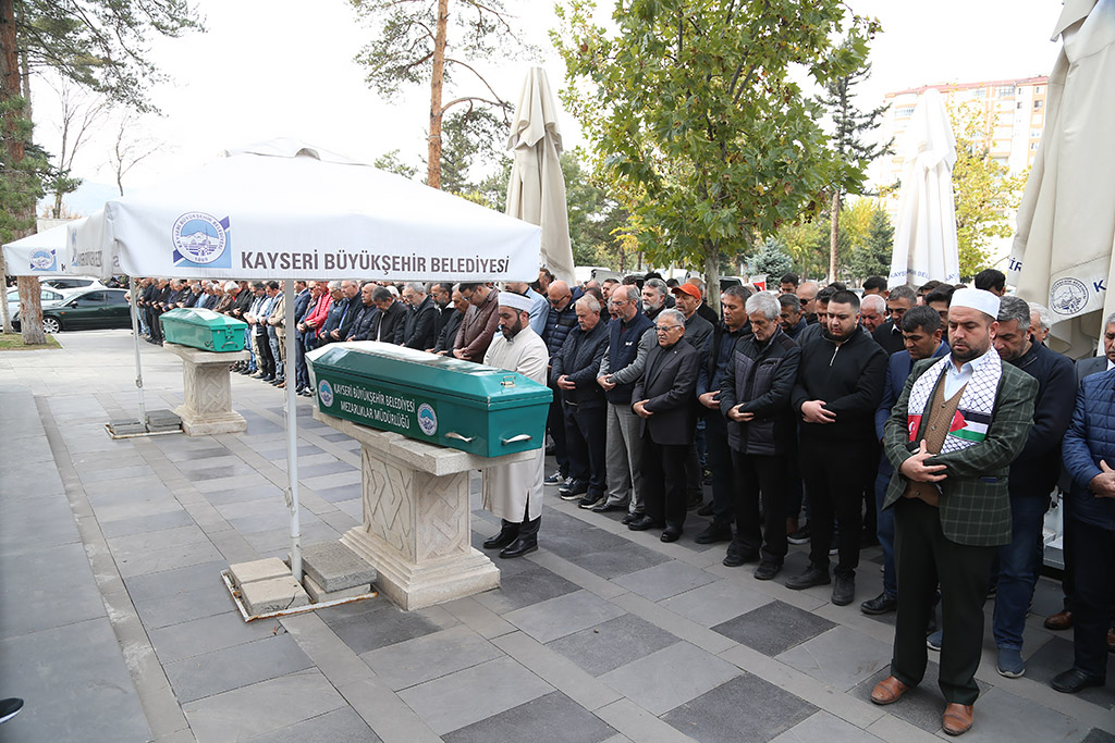 18.11.2023 - Ahmet Çulfacı Cenaze Namazı Hlusi Akar Camii