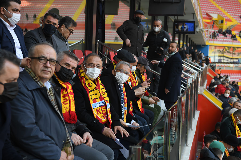 19.02.2022 - Başkan Memduh Büyükkılıç Kayserispor  - Giresunspor  Maçını İzledi