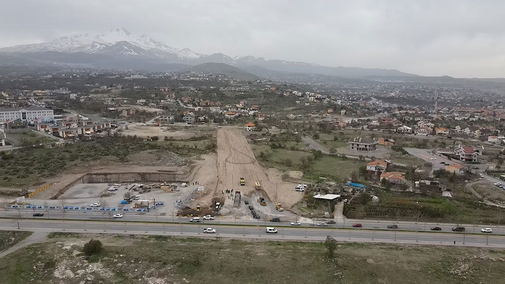 20.04.2021 - Erciyes Bulvarı-Komando Caddesi ve Talas Bulvarı Bağlantı Yolu Çalışmaları