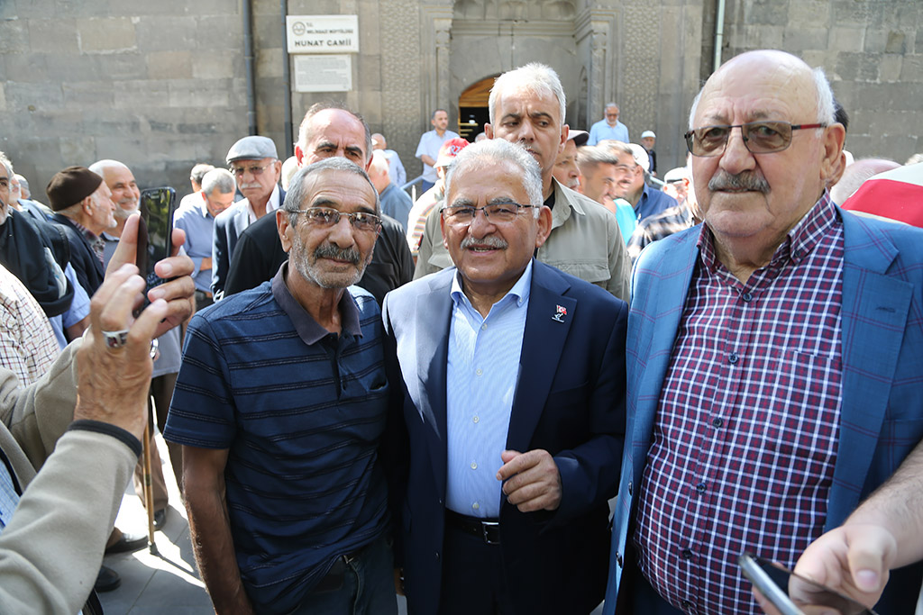 22.09.2023 - Başkan Büyükkılıç Milli Savunma Komisyonu Başkanı Hulusi Akarilr  Hunat Camii Cuma Programı