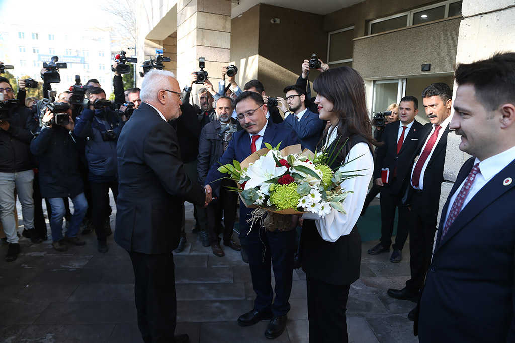 23.11.2023 - Ak Parti Genel Başkan Vekili Mustafa Elitaş Valilikte Karşılandı