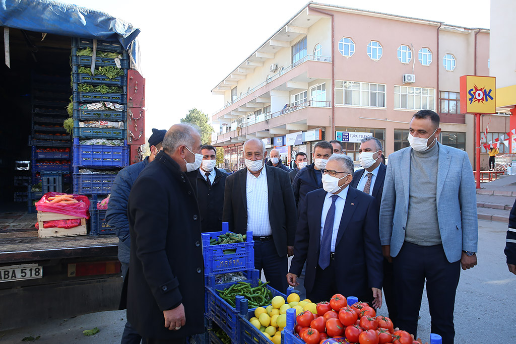 24.11.2020 - Başkan Büyükkılıç Sarıoğlan Belediye Başkanı Bekir Ayyıldırım'ı Ziyaret Etti