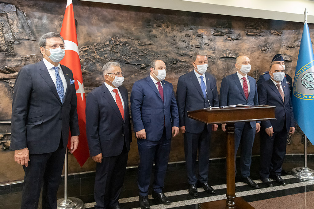 25.06.2020 - Milli Savunma Bakanı Hulusi Akar - Sanayi ve Teknoloji Bakanı Mustafa Varank - Ulaştırma Bakanı Adil Karaismailoğlu'nun 12. Üs Programı