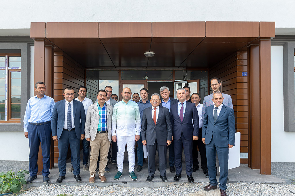 25.07.2019 - Başkan Memduh Büyükkılıç, Beydeğirmeni Besi Bölgesinde İncelemelerde Bulundu