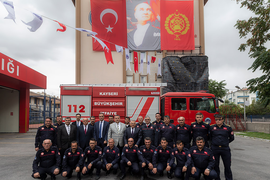 25.09.2019 - Başkan Büyükkılıç İtfaiye Haftası Münasebetiyle İtfaiyeciler İle Yemekte Biraraya Geldi