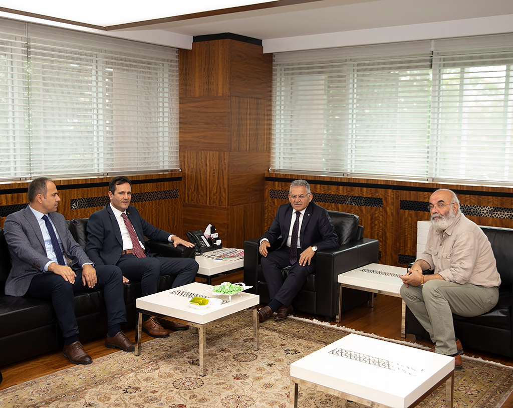 25.09.2019 - Mehmet Uzel -Sedat Arıcı Başkan Memduh Büyükkılıç'ı Ziyaret Etti