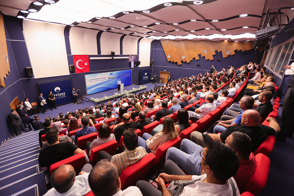 26.08.2023 - Bakan Özhaseki Erciyes Anadolu Holding Gençlik Buluşması