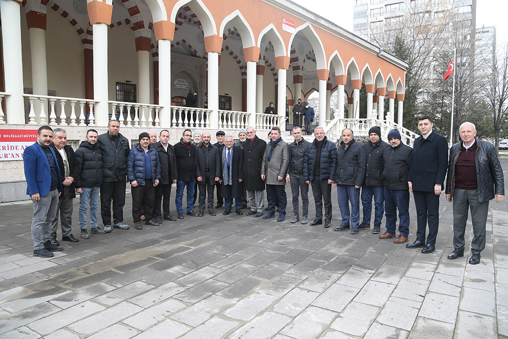 27.01.2024 - Başkan Büyükkılıç Feride Ana Cami Öğle Namazı