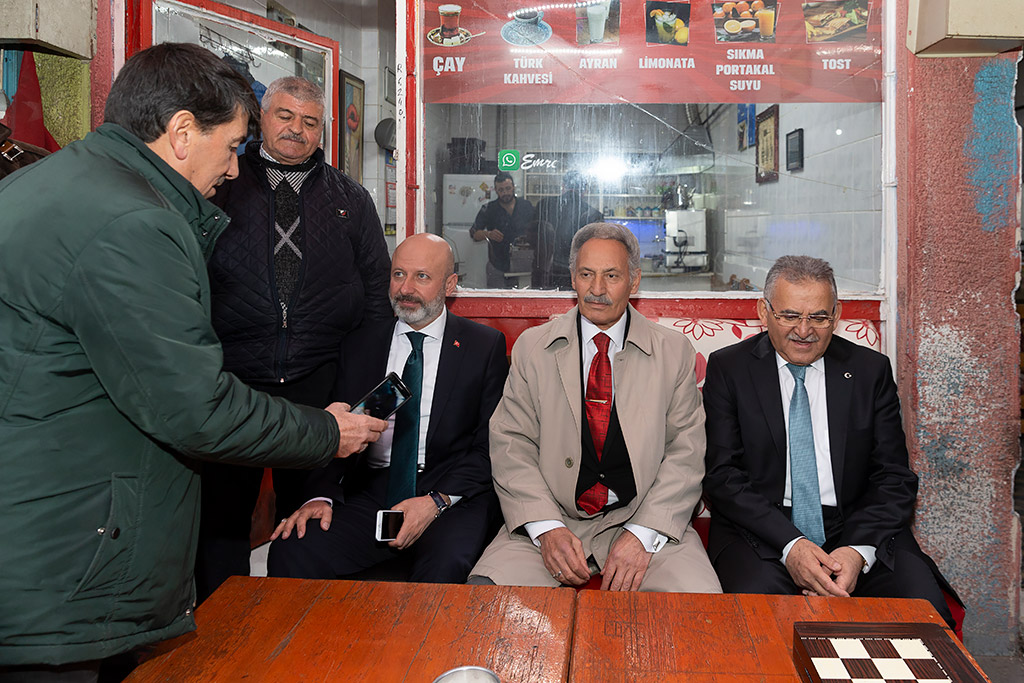 27.02.2020 - Başkan Büyükkılıç, Kocasinan Belediye Başkanı Ahmet Çolak Bayraktar ve Bünyan Belediye Başkanı Özkan Altun İle Esnaf Ziyaret Etti