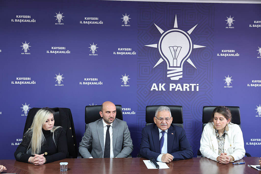 27.12.2023 - Başkan Büyükkılıç Ak Parti Melikgazi İlçe Kadın Kolları İle Biraraya Geldi