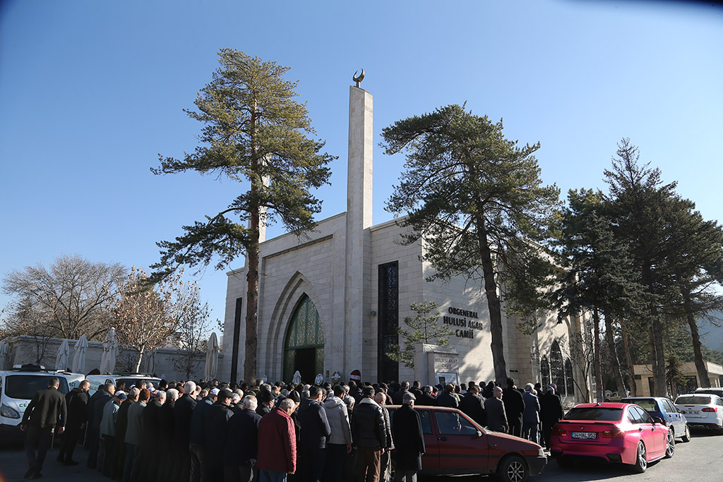 27.12.2023 - Semiha Düğenci Fatma Göçlü Türkan Yılmaz Zehra Çalgın Cenaze Namazı